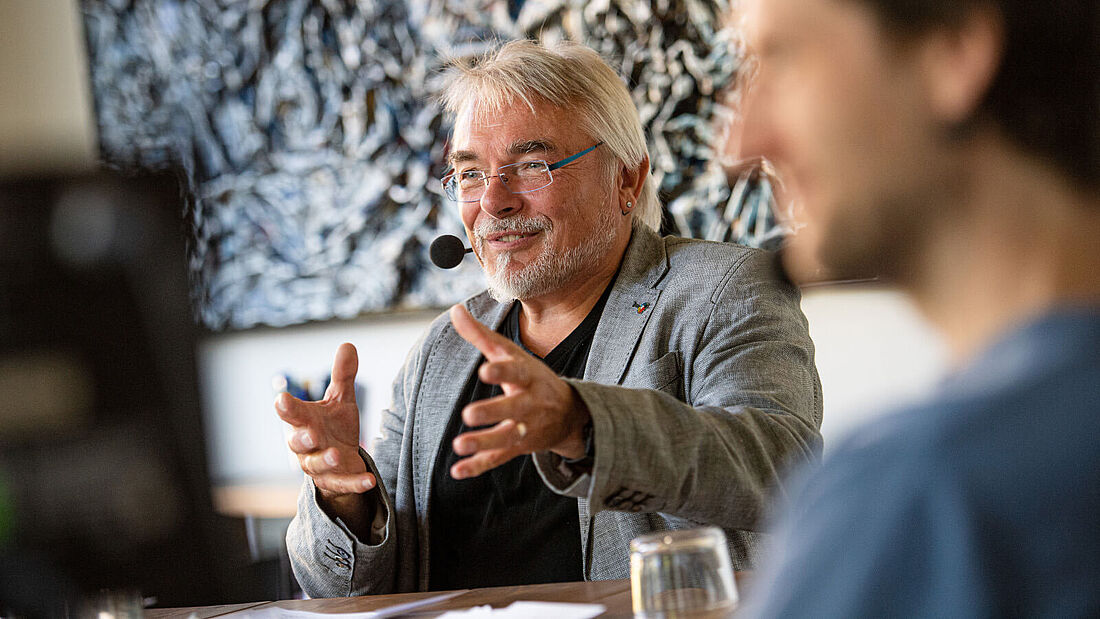 Moderator Thomas Prinzler