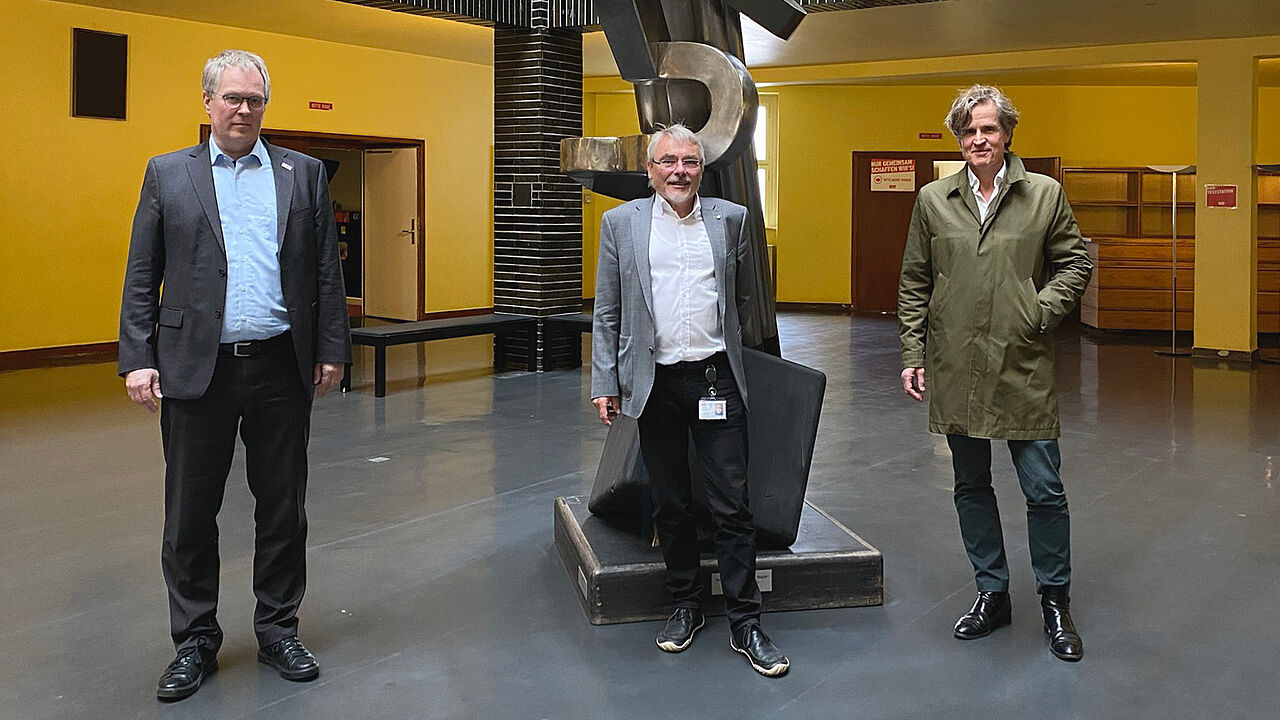 Prof. Dr. Jürgen Schulz, Thomas Prinzler und Prof. Dr. Ulrich Panne, Gesprächgäste der 12. Ausgabe des LNDW Podcast zum Thema "Fake News" und der Frage, sind "Wissenschaften die Antwort auf Fake News?", Aufnahme im Haus des Rundrundfunks des rbb, Foto: rbb/Thomas Prinzler